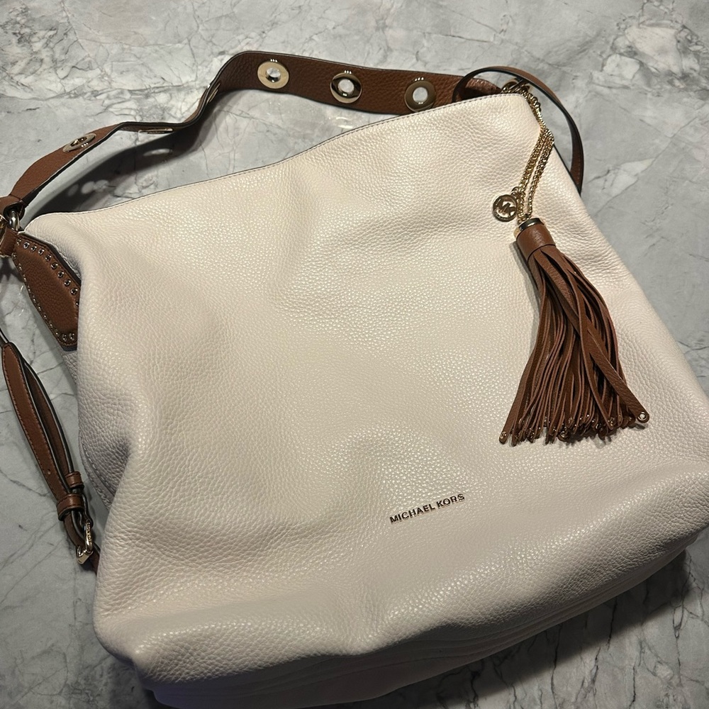 Michael Kors Leather Handbag. Brand new without tags